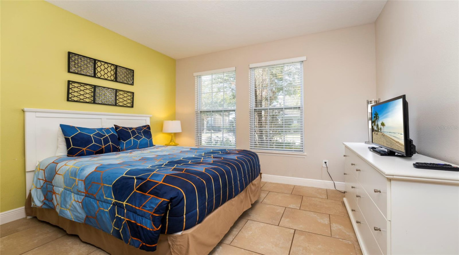 DAVENPORT, Florida 33837, 5 Bedrooms Bedrooms, ,5 BathroomsBathrooms,Residential,For Sale,OAKBOURNE,0,MFRS5146181