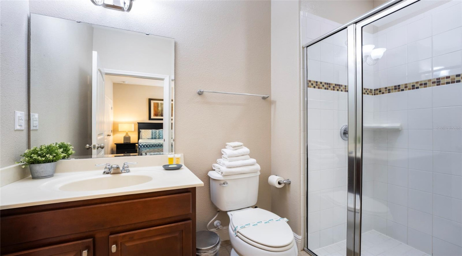 DAVENPORT, Florida 33837, 5 Bedrooms Bedrooms, ,5 BathroomsBathrooms,Residential,For Sale,OAKBOURNE,0,MFRS5146181