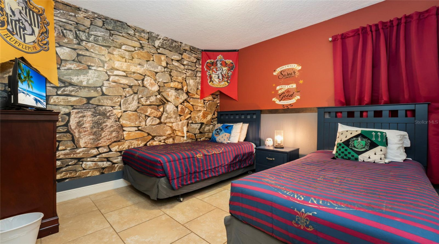 DAVENPORT, Florida 33837, 5 Bedrooms Bedrooms, ,5 BathroomsBathrooms,Residential,For Sale,OAKBOURNE,0,MFRS5146181