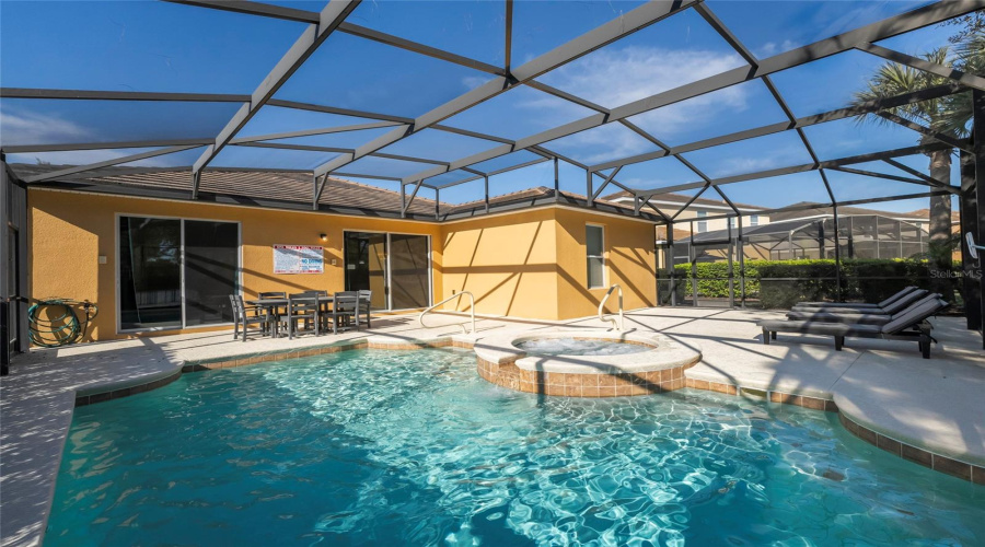 DAVENPORT, Florida 33837, 5 Bedrooms Bedrooms, ,5 BathroomsBathrooms,Residential,For Sale,OAKBOURNE,0,MFRS5146181