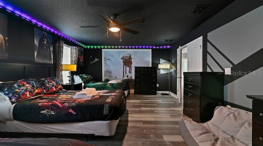 DAVENPORT, Florida 33896, 8 Bedrooms Bedrooms, ,5 BathroomsBathrooms,Residential,For Sale,BELLE TERRE,0,MFRO6398309