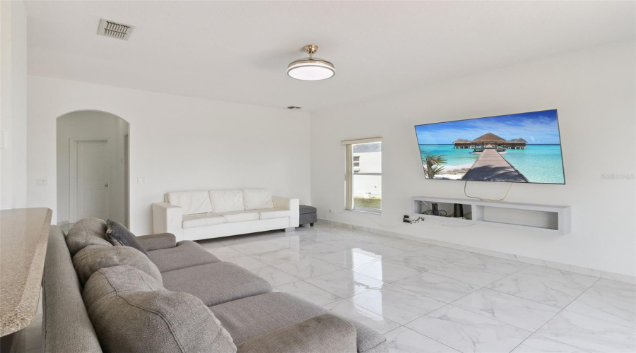 KISSIMMEE, Florida 34746, 5 Bedrooms Bedrooms, ,3 BathroomsBathrooms,Residential,For Sale,PATRICIAN,0,MFRS5147731