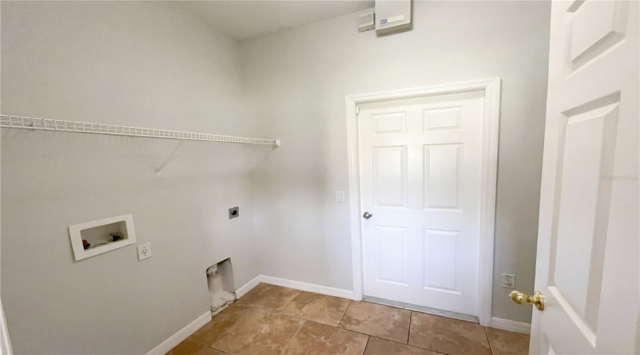 KISSIMMEE, Florida 34746, 4 Bedrooms Bedrooms, ,3 BathroomsBathrooms,Residential,For Sale,NORTHWOODS,0,MFRO6399299