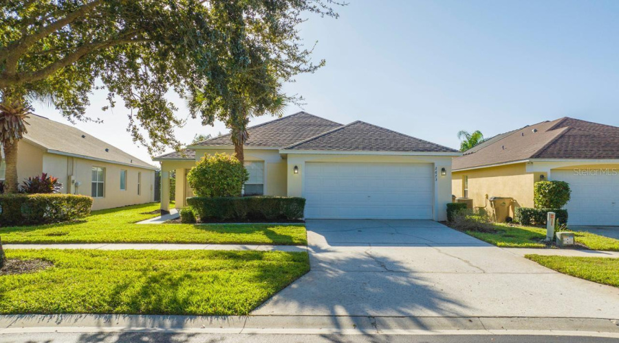 KISSIMMEE, Florida 34747, 4 Bedrooms Bedrooms, ,3 BathroomsBathrooms,Residential,For Sale,EMERALD ISLAND,0,MFRS5147863