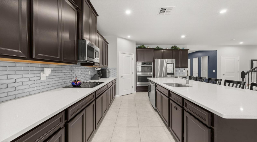 DAVENPORT, Florida 33837, 5 Bedrooms Bedrooms, ,3 BathroomsBathrooms,Residential,For Sale,BLOOM,0,MFRS5147860