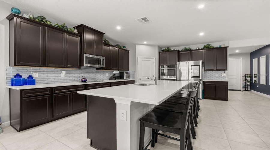 DAVENPORT, Florida 33837, 5 Bedrooms Bedrooms, ,3 BathroomsBathrooms,Residential,For Sale,BLOOM,0,MFRS5147860