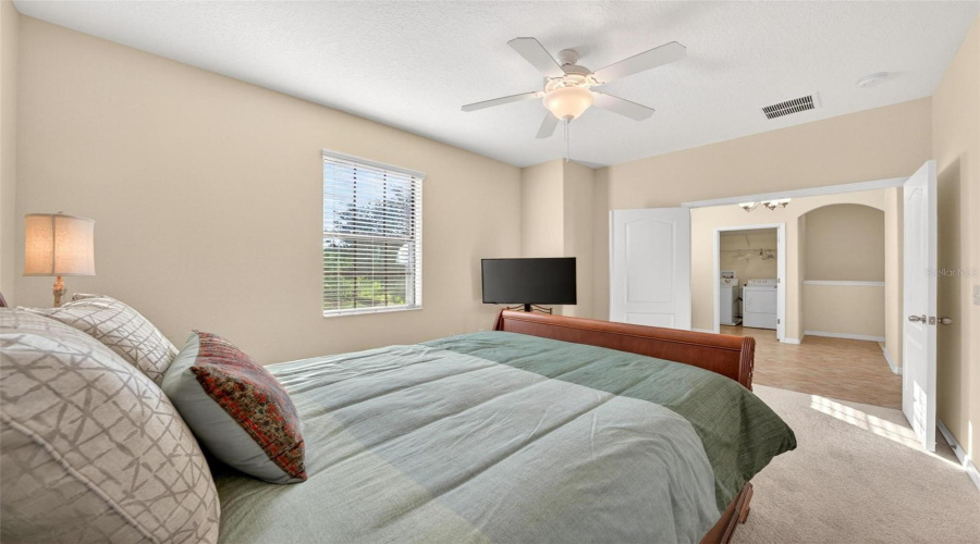 DAVENPORT, Florida 33896, 3 Bedrooms Bedrooms, ,2 BathroomsBathrooms,Residential,For Sale,LONG COVE,0,MFRA4690101