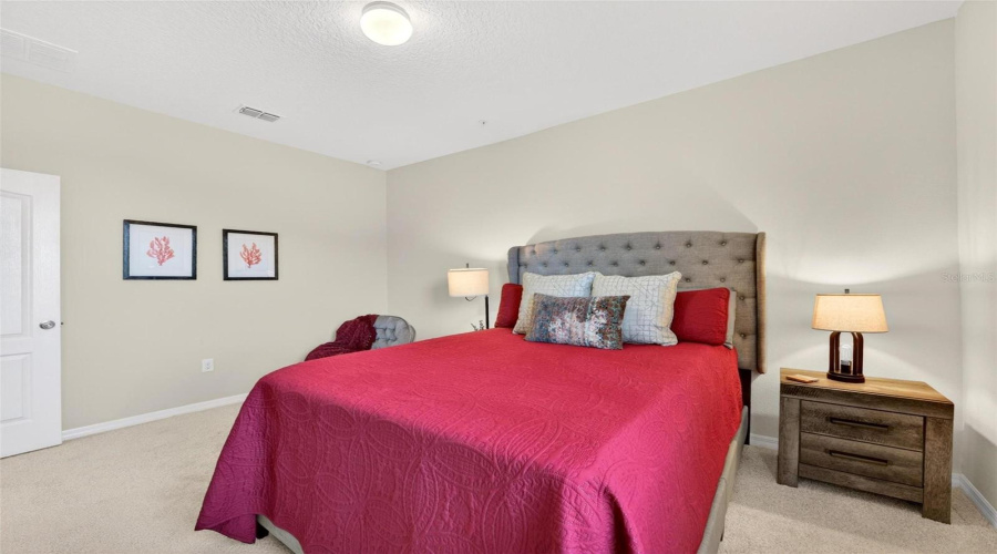 DAVENPORT, Florida 33896, 3 Bedrooms Bedrooms, ,2 BathroomsBathrooms,Residential,For Sale,LONG COVE,0,MFRA4690101