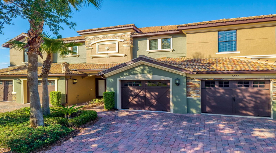 DAVENPORT, Florida 33896, 3 Bedrooms Bedrooms, ,2 BathroomsBathrooms,Residential,For Sale,LONG COVE,0,MFRA4690101