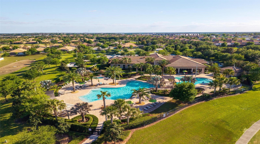 DAVENPORT, Florida 33896, 3 Bedrooms Bedrooms, ,2 BathroomsBathrooms,Residential,For Sale,LONG COVE,0,MFRA4690101