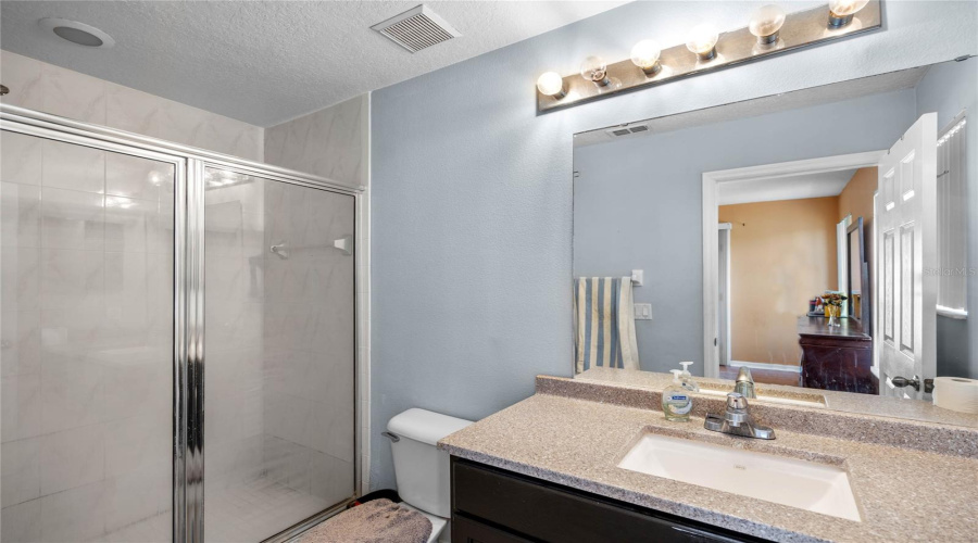 KISSIMMEE, Florida 34746, 4 Bedrooms Bedrooms, ,3 BathroomsBathrooms,Residential,For Sale,HEMINGWAY HOUSE,0,MFRO6398828