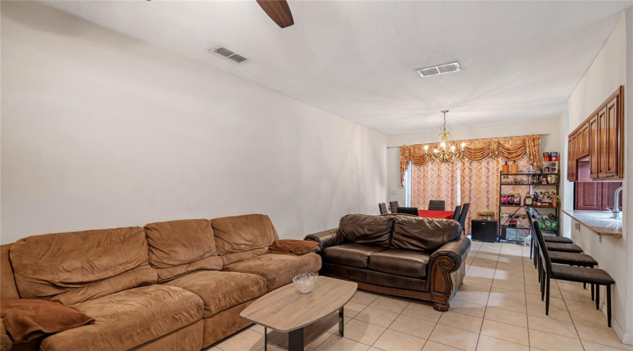 KISSIMMEE, Florida 34746, 4 Bedrooms Bedrooms, ,3 BathroomsBathrooms,Residential,For Sale,HEMINGWAY HOUSE,0,MFRO6398828