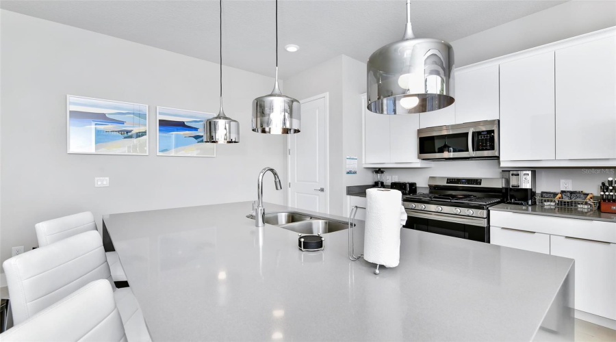 REUNION, Florida 34747, 3 Bedrooms Bedrooms, ,3 BathroomsBathrooms,Residential,For Sale,SANDY RIDGE,0,MFRO6336251