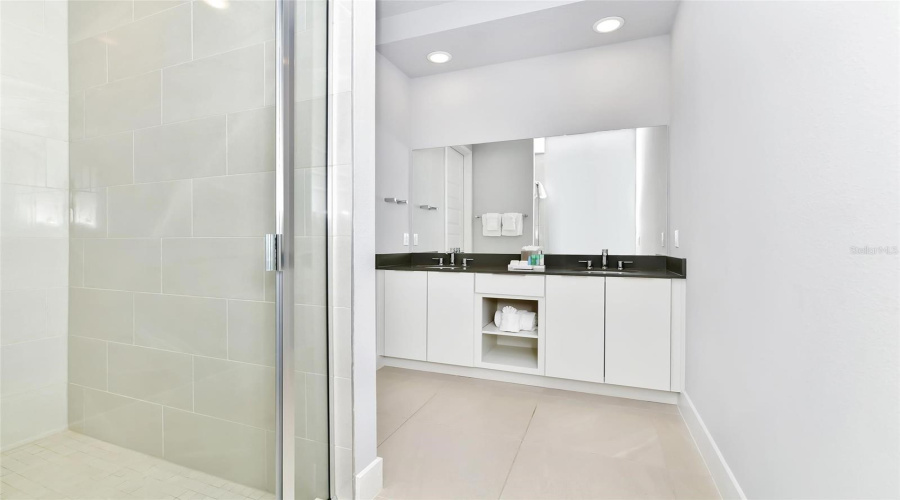 REUNION, Florida 34747, 3 Bedrooms Bedrooms, ,3 BathroomsBathrooms,Residential,For Sale,SANDY RIDGE,0,MFRO6336251