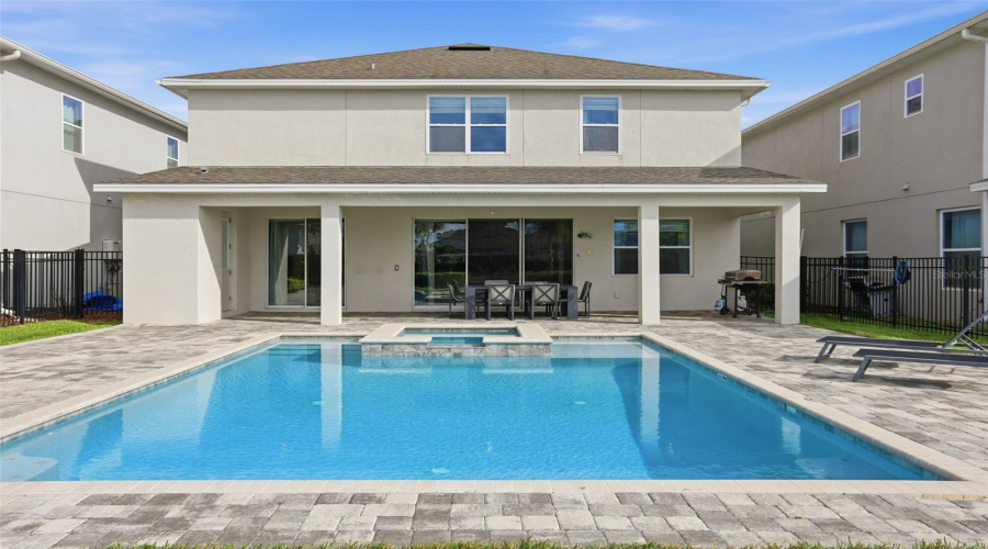 KISSIMMEE, Florida 34747, 8 Bedrooms Bedrooms, ,6 BathroomsBathrooms,Residential,For Sale,AUBURN,0,MFRO6394377
