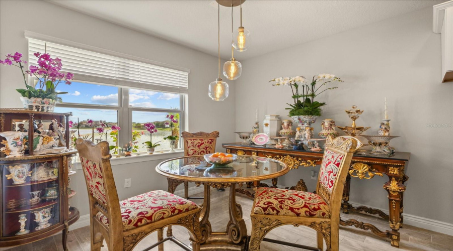 ORLANDO, Florida 32836, 3 Bedrooms Bedrooms, ,3 BathroomsBathrooms,Residential,For Sale,LEMON LAKE,0,MFRO6398787