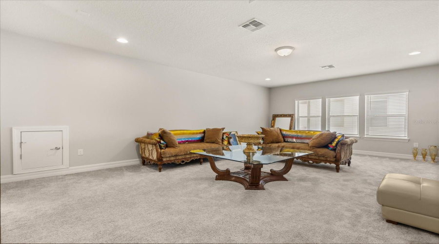 ORLANDO, Florida 32836, 3 Bedrooms Bedrooms, ,3 BathroomsBathrooms,Residential,For Sale,LEMON LAKE,0,MFRO6398787