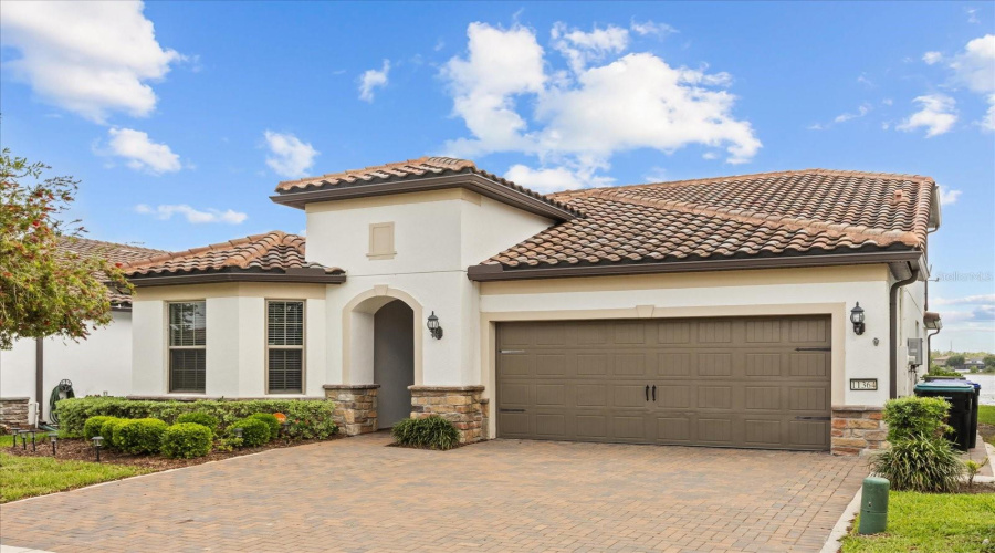 ORLANDO, Florida 32836, 3 Bedrooms Bedrooms, ,3 BathroomsBathrooms,Residential,For Sale,LEMON LAKE,0,MFRO6398787