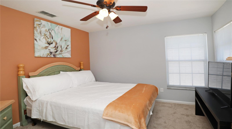 KISSIMMEE, Florida 34747, 5 Bedrooms Bedrooms, ,3 BathroomsBathrooms,Residential,For Sale,FAN PALM,0,MFRS5147833