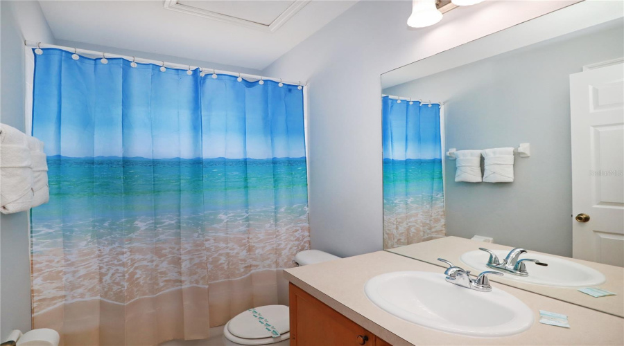 KISSIMMEE, Florida 34747, 5 Bedrooms Bedrooms, ,3 BathroomsBathrooms,Residential,For Sale,FAN PALM,0,MFRS5147833