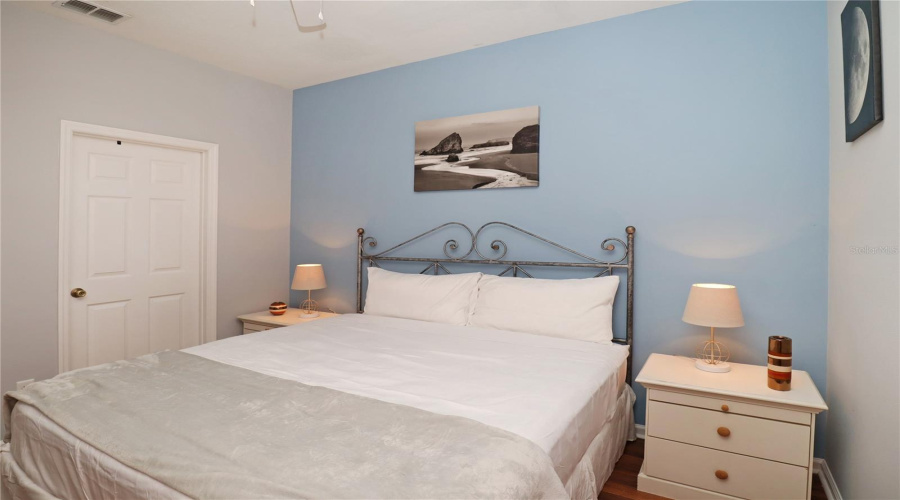 KISSIMMEE, Florida 34747, 5 Bedrooms Bedrooms, ,3 BathroomsBathrooms,Residential,For Sale,FAN PALM,0,MFRS5147833