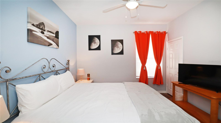 KISSIMMEE, Florida 34747, 5 Bedrooms Bedrooms, ,3 BathroomsBathrooms,Residential,For Sale,FAN PALM,0,MFRS5147833