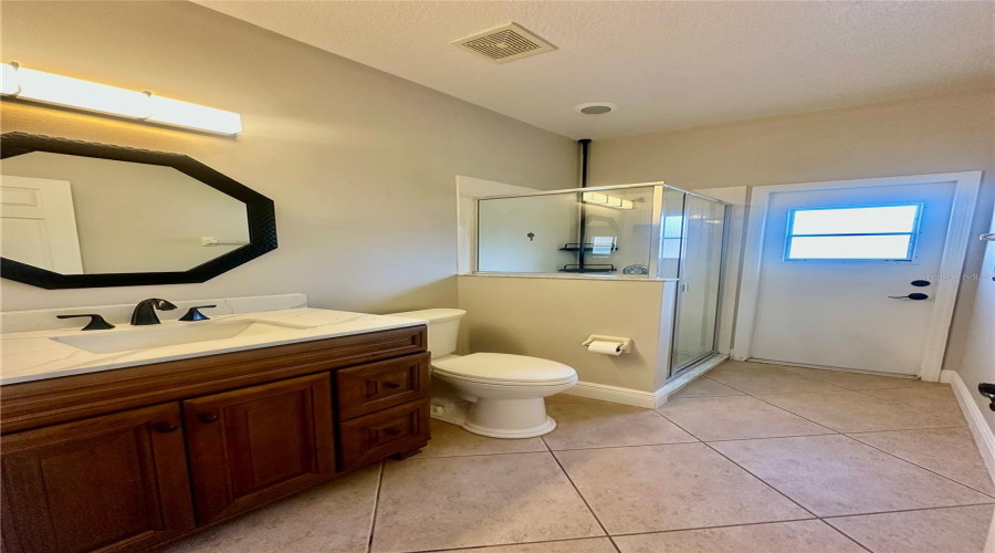 3rd Bathroom/Pool Bath