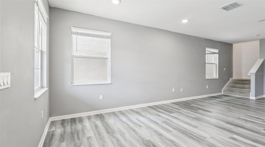 DAVENPORT, Florida 33837, 5 Bedrooms Bedrooms, ,3 BathroomsBathrooms,Residential,For Sale,BOYDFIELD,0,MFRO6399238