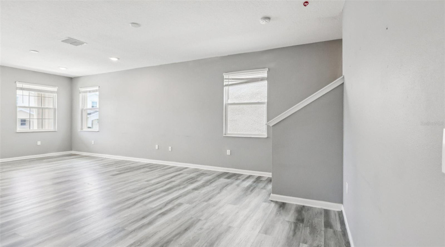 DAVENPORT, Florida 33837, 5 Bedrooms Bedrooms, ,3 BathroomsBathrooms,Residential,For Sale,BOYDFIELD,0,MFRO6399238