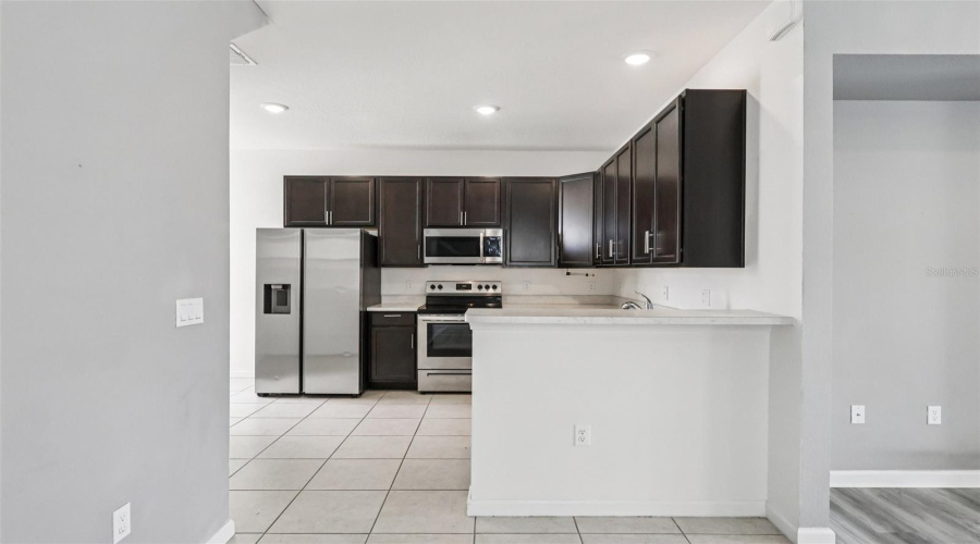 DAVENPORT, Florida 33837, 5 Bedrooms Bedrooms, ,3 BathroomsBathrooms,Residential,For Sale,BOYDFIELD,0,MFRO6399238