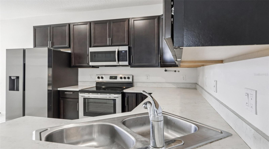 DAVENPORT, Florida 33837, 5 Bedrooms Bedrooms, ,3 BathroomsBathrooms,Residential,For Sale,BOYDFIELD,0,MFRO6399238