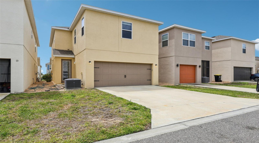 DAVENPORT, Florida 33837, 5 Bedrooms Bedrooms, ,3 BathroomsBathrooms,Residential,For Sale,BOYDFIELD,0,MFRO6399238
