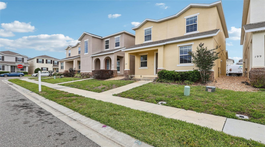 DAVENPORT, Florida 33837, 5 Bedrooms Bedrooms, ,3 BathroomsBathrooms,Residential,For Sale,BOYDFIELD,0,MFRO6399238