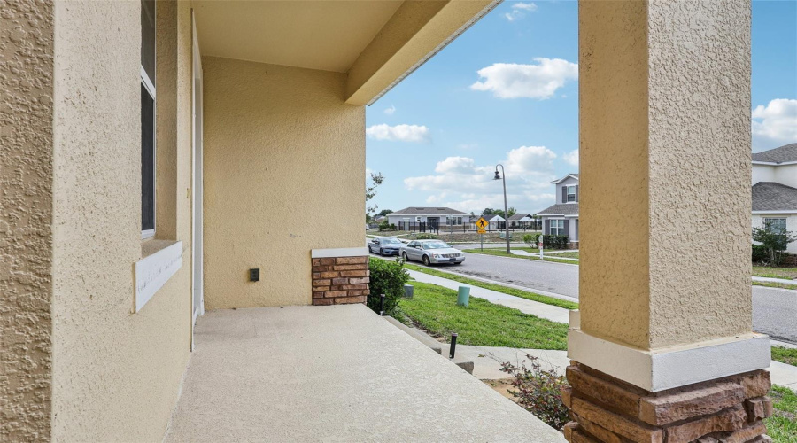 DAVENPORT, Florida 33837, 5 Bedrooms Bedrooms, ,3 BathroomsBathrooms,Residential,For Sale,BOYDFIELD,0,MFRO6399238