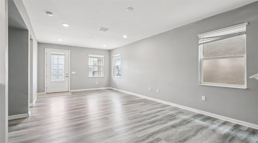 DAVENPORT, Florida 33837, 5 Bedrooms Bedrooms, ,3 BathroomsBathrooms,Residential,For Sale,BOYDFIELD,0,MFRO6399238