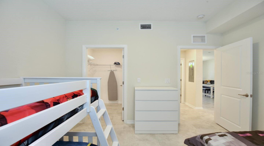 KISSIMMEE, Florida 34746, 2 Bedrooms Bedrooms, ,2 BathroomsBathrooms,Residential,For Sale,PARADOX,0,MFRO6399517