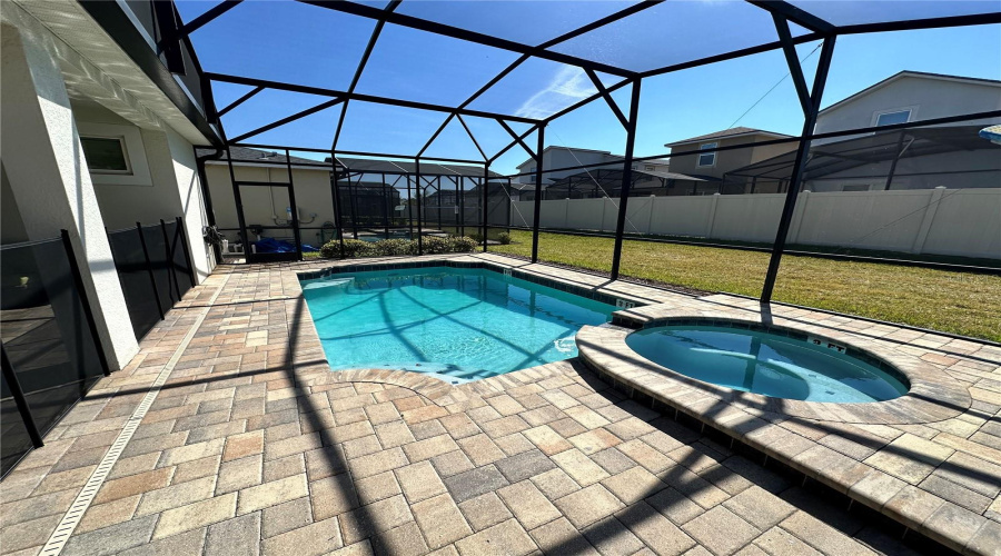 KISSIMMEE, Florida 34747, 4 Bedrooms Bedrooms, ,3 BathroomsBathrooms,Residential,For Sale,CARIBBEAN VIEW,0,MFRO6399527