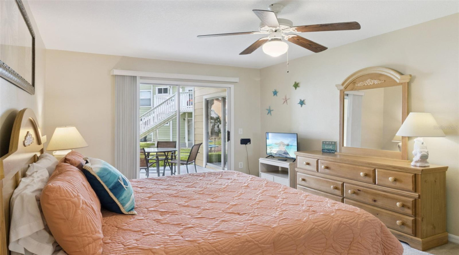 KISSIMMEE, Florida 34747, 4 Bedrooms Bedrooms, ,3 BathroomsBathrooms,Residential,For Sale,KNIGHTSBRIDGE,0,MFRO6397982