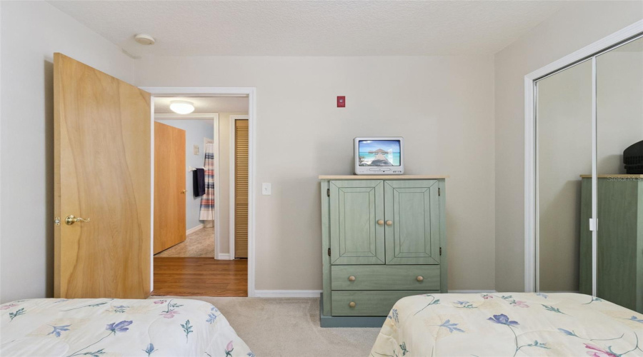 KISSIMMEE, Florida 34747, 4 Bedrooms Bedrooms, ,3 BathroomsBathrooms,Residential,For Sale,KNIGHTSBRIDGE,0,MFRO6397982