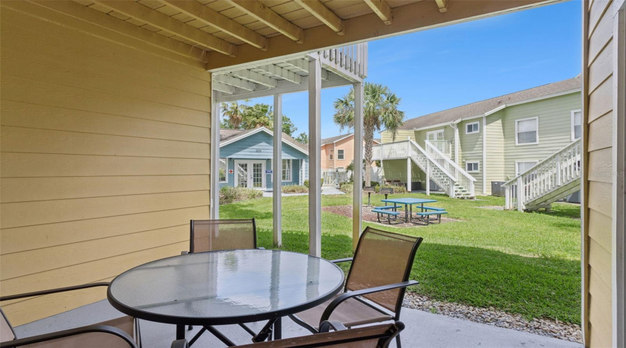 KISSIMMEE, Florida 34747, 4 Bedrooms Bedrooms, ,3 BathroomsBathrooms,Residential,For Sale,KNIGHTSBRIDGE,0,MFRO6397982