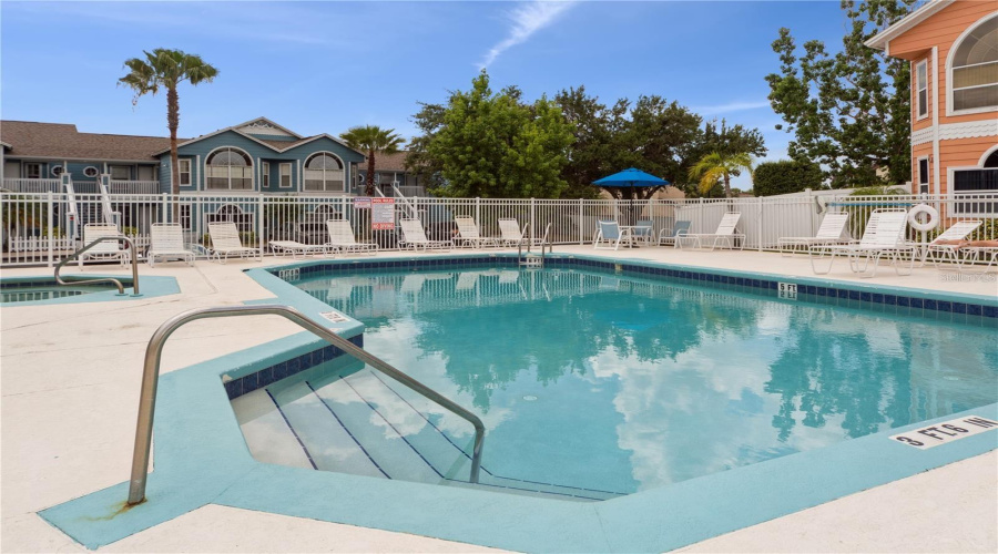 KISSIMMEE, Florida 34747, 4 Bedrooms Bedrooms, ,3 BathroomsBathrooms,Residential,For Sale,KNIGHTSBRIDGE,0,MFRO6397982