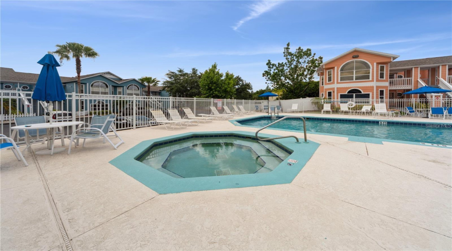 KISSIMMEE, Florida 34747, 4 Bedrooms Bedrooms, ,3 BathroomsBathrooms,Residential,For Sale,KNIGHTSBRIDGE,0,MFRO6397982