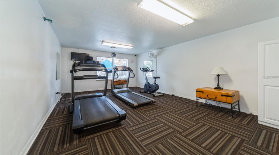 KISSIMMEE, Florida 34747, 4 Bedrooms Bedrooms, ,3 BathroomsBathrooms,Residential,For Sale,KNIGHTSBRIDGE,0,MFRO6397982