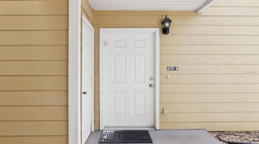 KISSIMMEE, Florida 34747, 4 Bedrooms Bedrooms, ,3 BathroomsBathrooms,Residential,For Sale,KNIGHTSBRIDGE,0,MFRO6397982