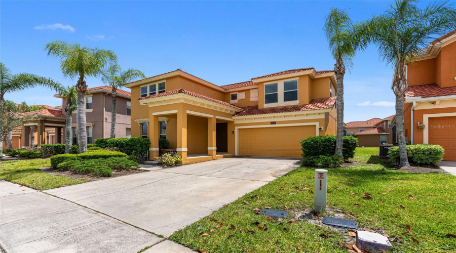 KISSIMMEE, Florida 34746, 4 Bedrooms Bedrooms, ,4 BathroomsBathrooms,Residential,For Sale,STELLA,0,MFRO6399620