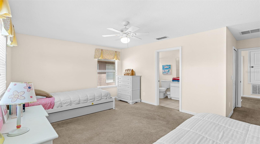 KISSIMMEE, Florida 34746, 4 Bedrooms Bedrooms, ,4 BathroomsBathrooms,Residential,For Sale,STELLA,0,MFRO6399620