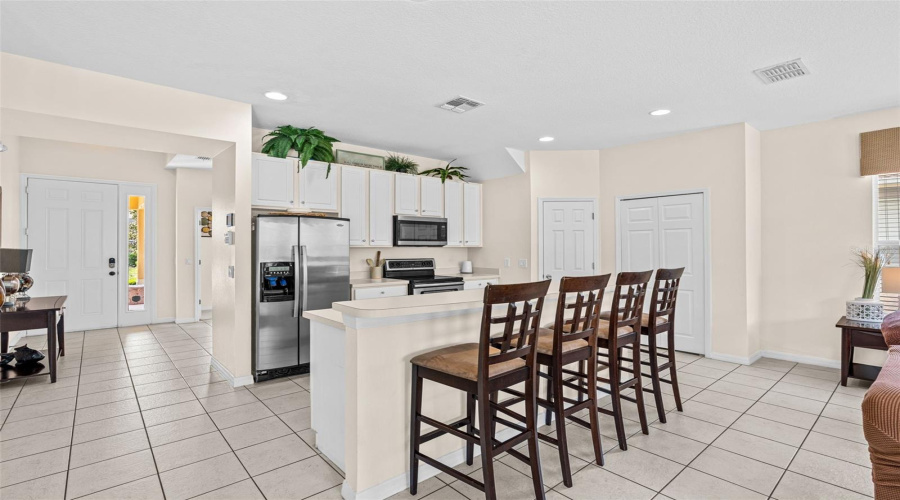 KISSIMMEE, Florida 34746, 4 Bedrooms Bedrooms, ,4 BathroomsBathrooms,Residential,For Sale,STELLA,0,MFRO6399620