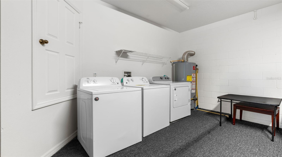 KISSIMMEE, Florida 34746, 4 Bedrooms Bedrooms, ,4 BathroomsBathrooms,Residential,For Sale,STELLA,0,MFRO6399620