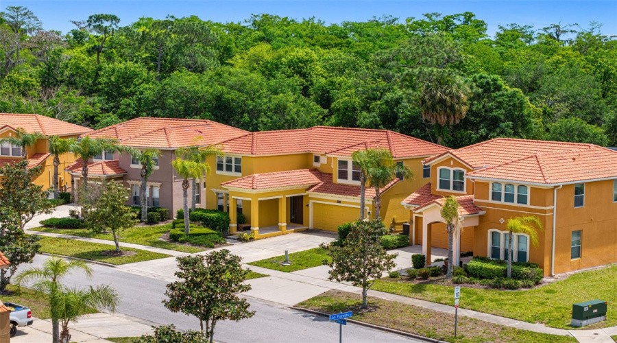 KISSIMMEE, Florida 34746, 4 Bedrooms Bedrooms, ,4 BathroomsBathrooms,Residential,For Sale,STELLA,0,MFRO6399620