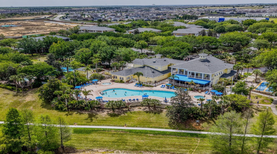 DAVENPORT, Florida 33897, 3 Bedrooms Bedrooms, ,2 BathroomsBathrooms,Residential,For Sale,GRAN BAHAMA,0,MFRO6393623